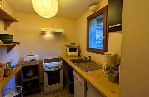 Beaufort Apartment | Downtown T2 station with parking space