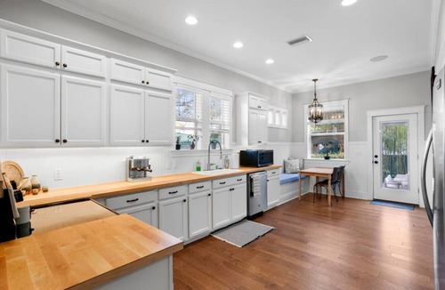 Riverside Heights House | Downtown Tampa Bugalow with hot tub - 6ppl