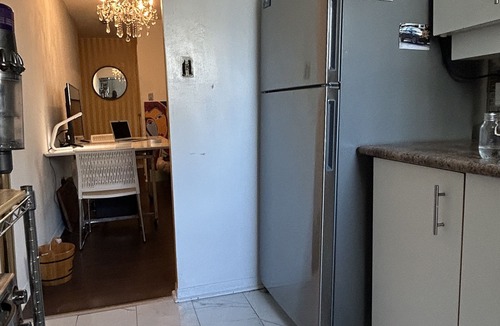 Niagara Condo | Downtown Toronto Close to All Attractions. 2-Bdrm Condo with Solarium & Balcony