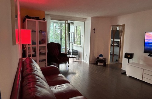 Niagara Condo | Downtown Toronto Close to All Attractions. 2-Bdrm Condo with Solarium & Balcony