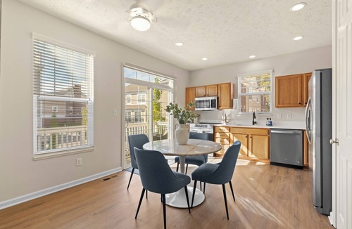 Carmel House | Downtown Townhome-2 Bedroom-walk to everything!