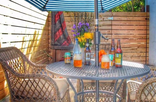 Santa Rosa Apartment | Downtown Urban Flat - 92 Walking Score