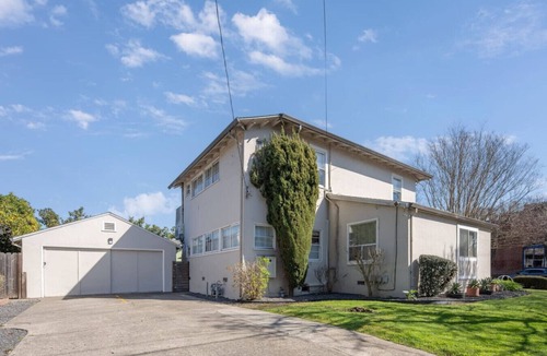 Santa Rosa Apartment | Downtown Urban Flat - 92 Walking Score