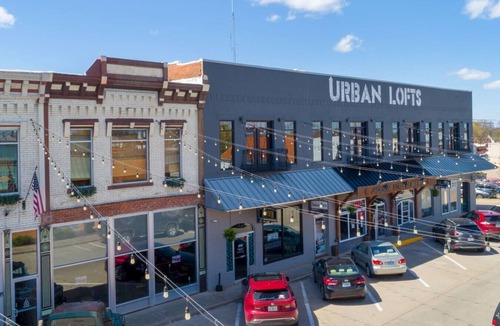 Perryville Apartment | Downtown Urban Loft above Restaurants