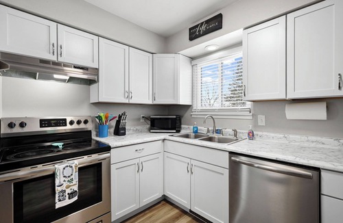 Verona Apartment | Downtown Verona Hideaway 2
