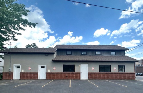 Oswego Apartment | Downtown Vibes 3BR ~ Walk to Dining & Nightlife