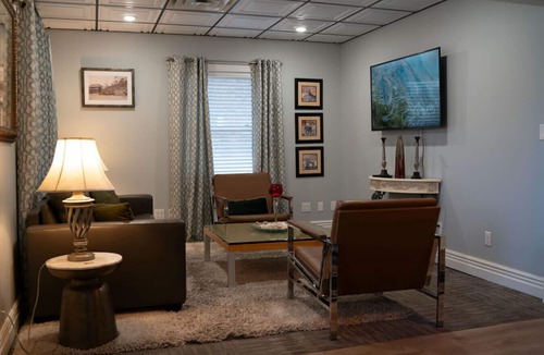 Eureka Springs Historic District Apartment | Downtown Villa 2 at Sweet Spring Wifi Free Parking