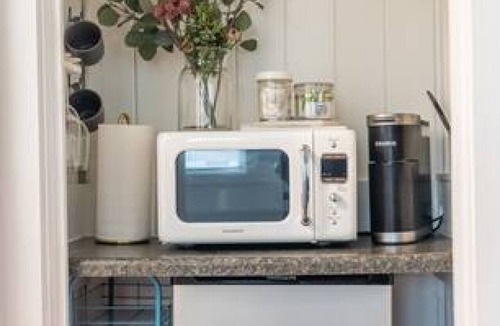 Wimberley Hotel | Downtown - Walk to Wimberley Square! Studio 2 @ Beer Ranch Project Inn