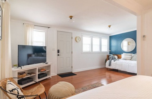 Wimberley Hotel | Downtown - Walk to Wimberley Square! Studio 2 @ Beer Ranch Project Inn