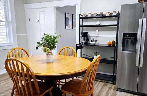 Waterville Apartment | Downtown Waterville Studio Apt|Washer/Dryer