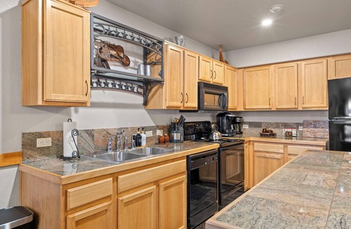 Downtown Steamboat Springs Condo | Downtown Western Oasis - Walking Distance To Everything! OLD TOWN RESIDENCES!
