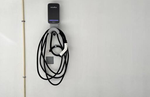 White Salmon Apartment | Downtown White Salmon Modern Loft #03