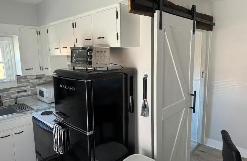 Willoughby Apartment | Downtown Willoughby Historic District Gem 3