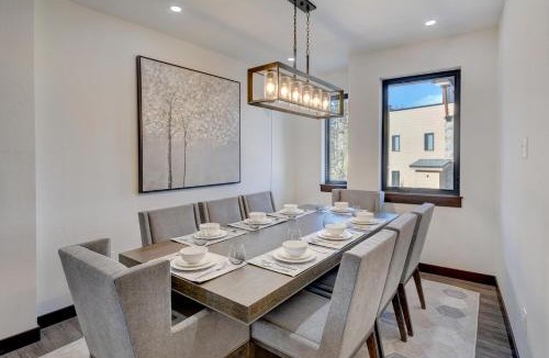 Winter Park House | Downtown WP River Front Villa 236 I Private Hot Tub I Great Views I Activity Program