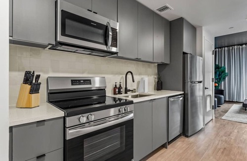 Historic Ybor Apartment | Downtown Ybor Studio Escape | Free Parking