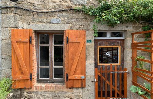 Saint-Chabrais House | Doxie Cottage