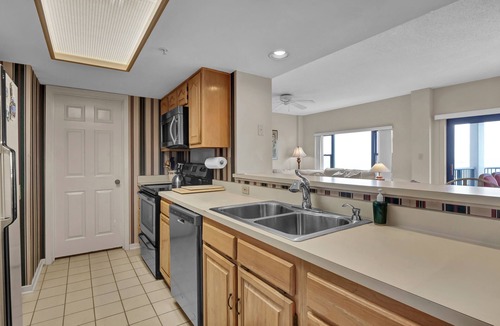 Shell Island Condo | DR 2304 – Oceanfront Wrighstville condo