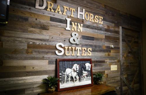 Arcadia Hotel | Draft Horse Inn and Suites