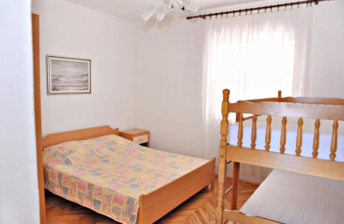Metajna Apartment | Draga - 15 m From Pebble Beach - A2
