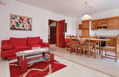 Cove Tri Zala (Zrnovo) Hostel | Dragan's Den - Double Room with Private Bathroom No 5