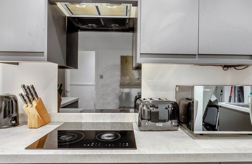 Royal Tunbridge Wells Cottage | Dragon Pad - UK46422