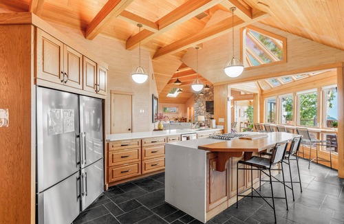 Nellysford Ski Chalet | Dragon's Back, 9BR 10BA in Wintergreen