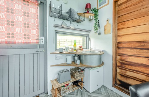 Felinfach House | Dragon's Eye - Llygad y Ddraig