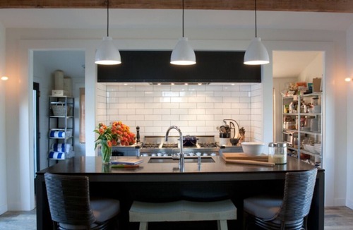Prince Edward House | Dragonfield House: a beautiful stay in central PECn