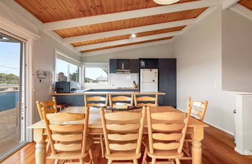 Sunderland Bay House | Dragonfly Beach House