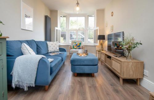 Topsham House | Dragonfly Cottage