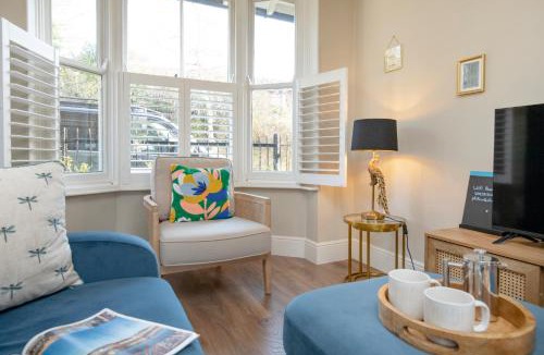 Topsham House | Dragonfly Cottage