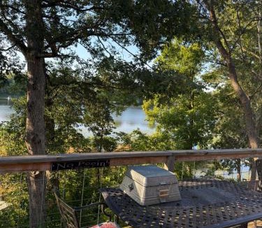 Plymouth House | Dragonfly cottage