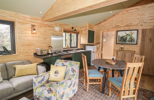 Frankton Cottage | Dragonfly