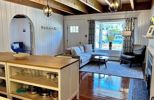 Ogunquit Bed & Breakfast | Dragonfly Guest House