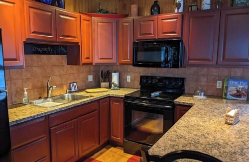 Owls Head House | Dragonfly -Lakefront Cottage