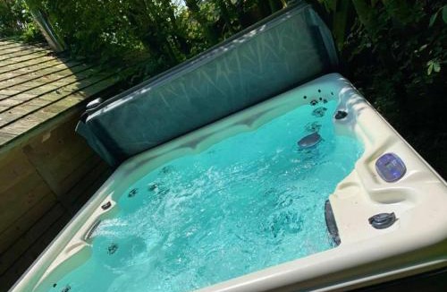 Buckton Cabin | Dragonfly Lodge