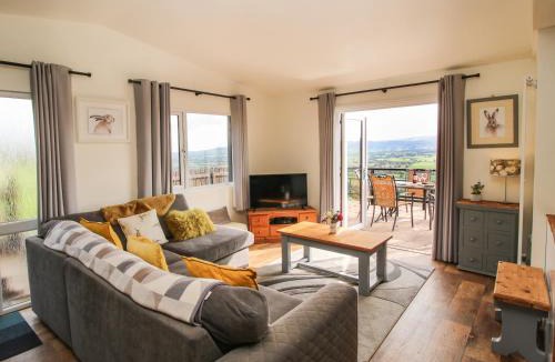 Halfway House House | Dragonfly Lodge