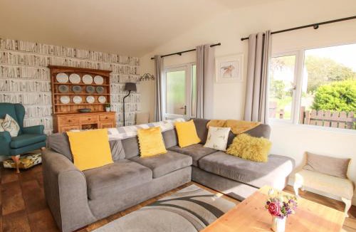 Halfway House House | Dragonfly Lodge