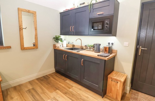 East Cowton Cottage | Dragonstone Lodge