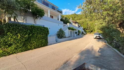 Ubli Apartment | Dragovoda bay