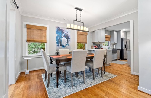 Auburn House | Drake Ave Dreamy Backyard!