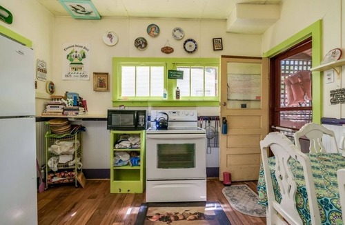 Thousand Island Park Cottage | Drake Cottage in Thousand Island Park, New York
