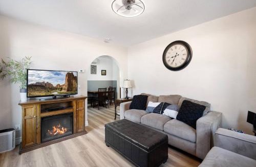 Old Bend House | Drake Cottage 311