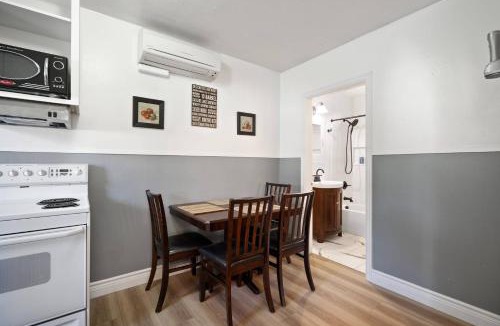 Old Bend House | Drake Cottage 311
