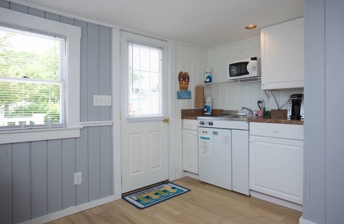 Wells Hotel | Drakes Island Resort