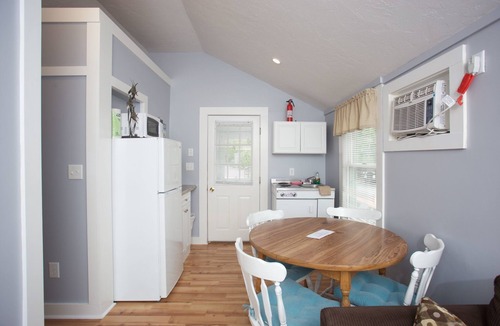 Wells Hotel | Drakes Island Resort