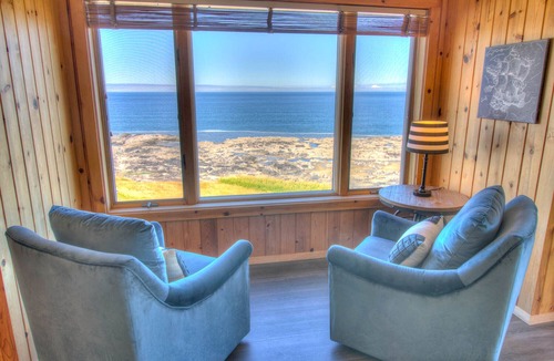 Yachats House | Dramatic Ocean Views. Tidepools. Dog friendly!