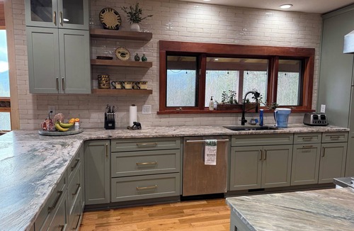 Franklin House | Dramatic Remodeled Log home with everything!