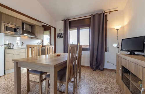 Clara Apartment | Drassanes III by Interhome