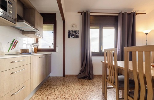 Clara Apartment | Drassanes III by Interhome